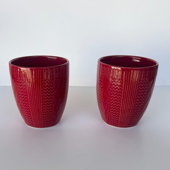 Royal Norfolk Red Sweater Embossed 16 oz Coffee, Hot Chocolate, Tea Mug Pair - Picture 4 of 9